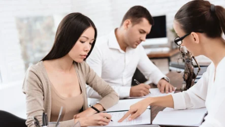 Divorcing a Narcissist: Tips and What to Expect